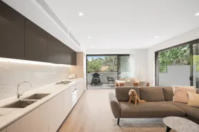 1/637 Old South Head Road, Rose Bay
