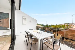 8/76 Bream Street, Coogee